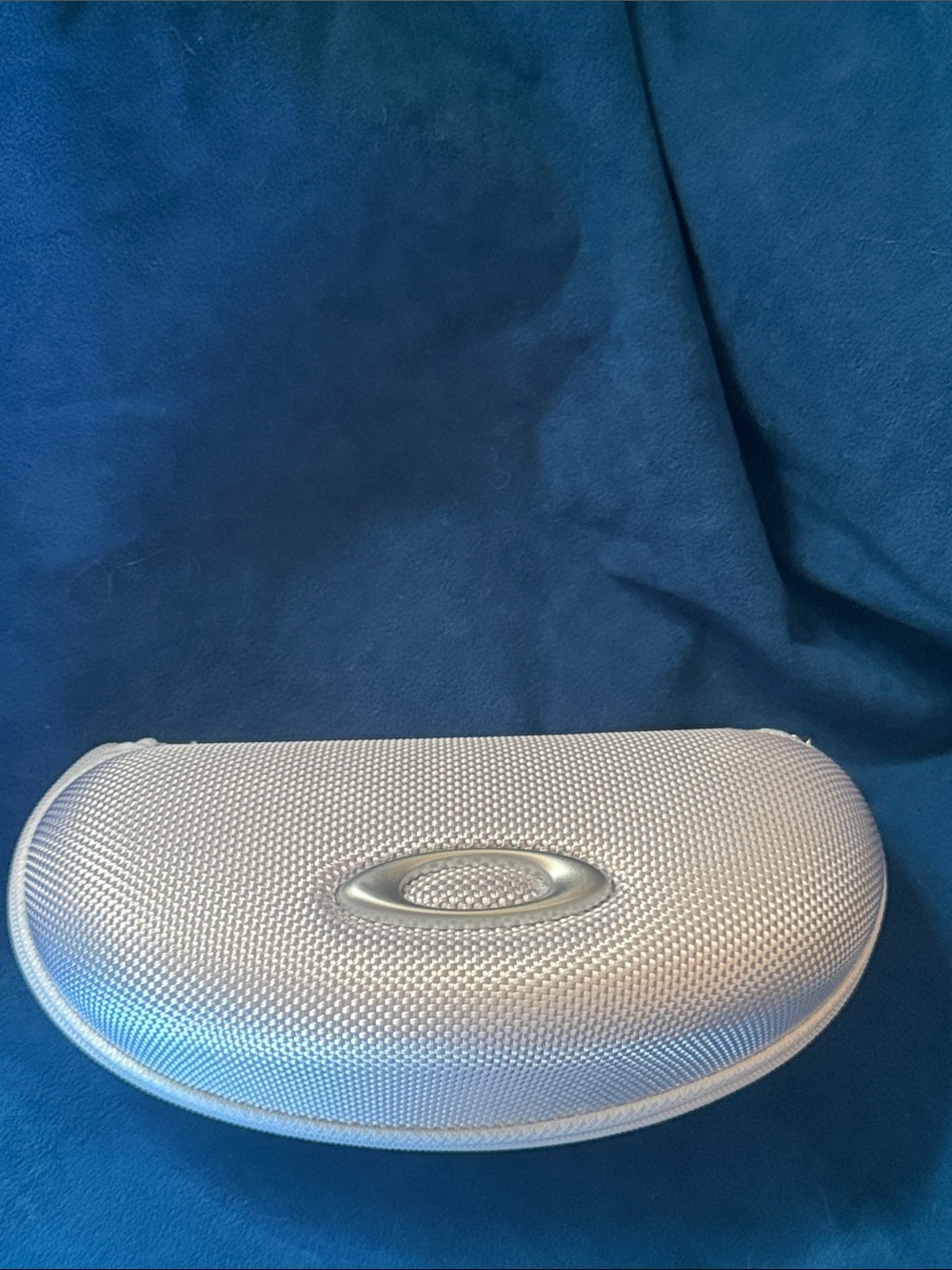 Oakley Silver Textured Hard Shell sunglasses  Case